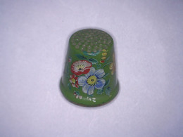 PETIT Ancien Dé à Coudre FLEUR Haut 2,15 Cm Env - Thimbles