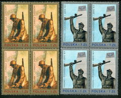 POLAND 1976 War Nenorials Blocks Of 4 MNH / **  Michel 2442-43 - Unused Stamps