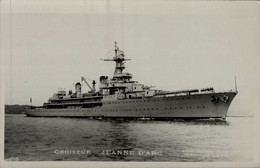 CROISEUR JEANNE D ARC...CARTE PHOTO - Warships