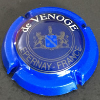 7 - 14a - De Venoge (contour Bleu Centre Bleu Foncé) Capsule De Champagne - De Venoge