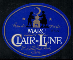 Marc Distillé Au Clair De Lune, Eau-de-vie - Fruit En Groenten