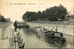 Les Mureaux * Une écluse Du Village * Péniche Batellerie - Les Mureaux