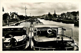 Harfleur * Les Péniches Sur Le Canal * Péniche Batellerie - Harfleur