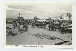 Nazaré, Recolhendo As Embarcações De Pesca - Leiria