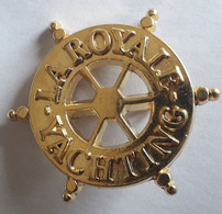 BT No Pin's Broche LA ROYALE YACHTING Thème Yacht Bateau Achat Immédiat - Bateaux