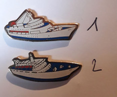 AA08 Pin's Bateau Vedette Hors Bord Blanc Rouge Et Bleu N° 1 Achat Immédiat - Bateaux