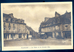 Cpa Du 22 Plancoët La Place Et La Grande Rue    SPT21-11 - Plancoët