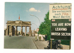 Ref 567 : CPSM Allemagne Branderburger Tor Moto - Muro Di Berlino