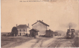 Montrevault Saint Pierre Montlimard La Gare Le Train édition Deschamps N°682 - Montrevault