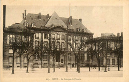 Metz * Place Et La Banque De France * Banco Bank - Metz