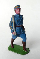 FIGURINE PLOMB CREUX HR HENRI ROGER OFFICIER TENUE BLEUE AU DEFILE (1) - Tin Soldiers