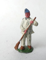 FIGURINE PLOMB CREUX MARQUE INCONNUE VIE DE CASERNE BALAYEUR (1) - Loden Soldaatjes