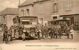 St Sulpice Les Feuilles * L'arrivée Des Autobus * Bus Car Autocar De Marque SAURER * Villageois - Saint Sulpice Les Feuilles