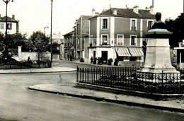 Clamart * Débit De Tabac Tabacs TABAC Maison GUINAUD , Place Marquis - Clamart