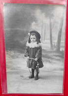 CARTE PHOTO ENFANT VIEUX JOUET - Autres & Non Classés