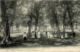 Pau * Jurançon * La Place Du Junquet * Groupe Famille - Pau