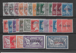 Algérie N°1/33 - Neuf ** Sans Charnière - N°14 & 31 * Avec Charnière - TB - Unused Stamps