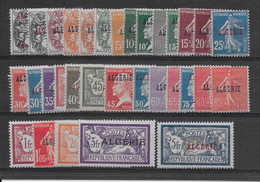 Algérie N°1/33 - Neuf ** Sans Charnière - N°14 & 31 * Avec Charnière - TB - Neufs