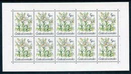 CZECHOSLOVAKIA 1990 Garden Flowers 5 Kc. Sheet Of 10 MNH / **.    Michel 3041 - Blocks & Kleinbögen