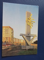 Russia. Surgut. "Energetik" Region, Soviet Architecture / Old Postcard - Ikarus Bus - Russie