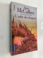 POCKET  Fantasy N° 5362    LA BALLADE DE PERN    L’aube Des Dragons    Anne Mc CAFFREY   2004 Be+ - Presses Pocket