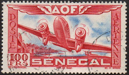 Sénégal Obl. N° PA 30 - Avion Survolant L'Afrique, Le 100f Rouge Et Outremer - Poste Aérienne