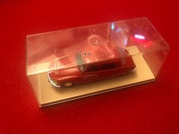 Citroën DS21 (1967)  Service Départemental D' Incendie Du Var 1/43 Eligor - Eligor