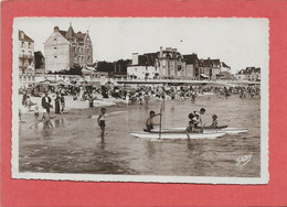 56  QUIBERON   LA  PLAGE    (  ESQUIFFS --  CANOE--  POUR   ENFANTS ) - Quiberon