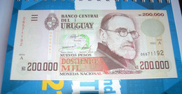 URUGUAY - 200000 NUEVOS PESOS 200.000 - Serie A 1992 Pick 72 - Serial Number 06571192 - UNC NEUF FDS - Uruguay