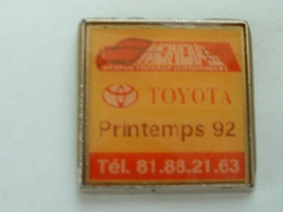 PIN'S TOYOTA - PRINTEMPS 92 - Toyota