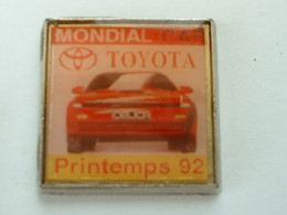 PIN'S TOYOTA CELICA - PRINTEMPS 92 - MONDIAL CAB - Toyota