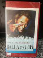Balla Coi Lupi -vhs -1990 - Univideo -F - Colecciones