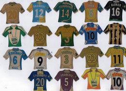 19  MAGNETS  PITCH -  MAILLOTS De FOOTBALL à Collectionner Avec Le Nom Des Joueurs -  Années 2008 - 2009 - Sports