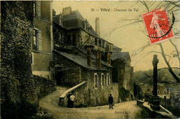 Vitré * La Descente Du Val * Rue - Vitre