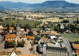 68-SOULTZ- VUE AÉRIENNE EGLISE ET ECOLE DE FILLES AU FOND LA VALLÉE DU FLORIVAL - Soultz