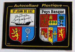 Carte Postale Avec Autocollant Pays Basque Saint Jean De Luz Blasons Armoirie - Other