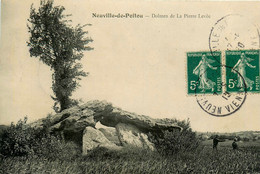 Neuville De Poitou * Dolmen De La Pierre Levée * Mégalithe Monolithe - Neuville En Poitou