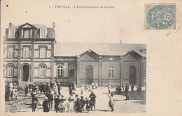 76 - YERVILLE - L' Ecole - Pensionnat De Garçons - Yerville