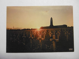 Cimetières Militaires L'Ossuaire Au Crépuscule - CPM DOUAUMONT 55 MEUSE - Cimetières Militaires