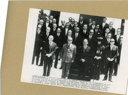 PHOTO DE  PRESSE / ATHENES  PAPADOPOULOS   Et Son Nouveau Cabinet 13 Ministres  Au Lieu De 24 - Persone Identificate