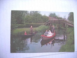 Nederland Holland Pays Bas Giethoorn Met Huwelijksbootje - Giethoorn