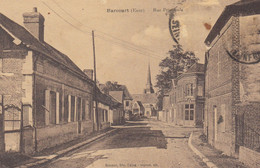 Harcourt.  Rue Principale - Harcourt