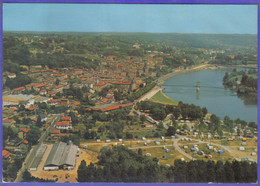 Carte Postale 01. Trevoux Et Son Camping Vue D'avion   Très Beau Plan - Trévoux