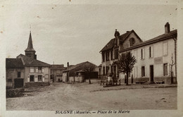 Solgne - La Place De La Mairie - Hôtel De Ville - Autres & Non Classés