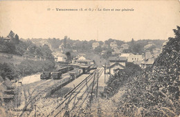 CPA 92 VAUCRESSON LA GARE ET VUE GENERALE - Vaucresson