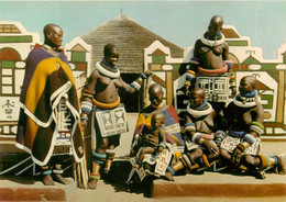 021021 - AFRIQUE DU SUD - Bantu Life Bantoelewe Ndebele Group - Etnique Seins Nu Africain NDEBELE - Afrique Du Sud