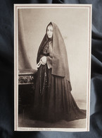 Photo CDV Clément Lagriffe à Paris - Religieuse, Bonne Soeur, Second Empire, Ca 1865 L566B - Oud (voor 1900)