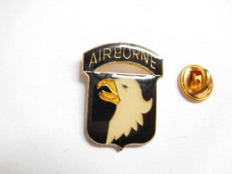 Beau Pin's Pins , Armée Militaire , Airborne , Army US , ATTENTION : Pointe Recollée - Militaria