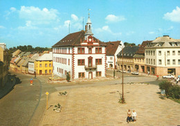 DDR AK Um 1980 Grimma, Markt Mit Geschäften, KfZ Oldtimer - Grimma