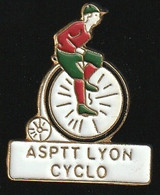 72696-Pin's.la Poste.PTT.ASPTT Lyon Cyclo.Cyclisme. - Cyclisme